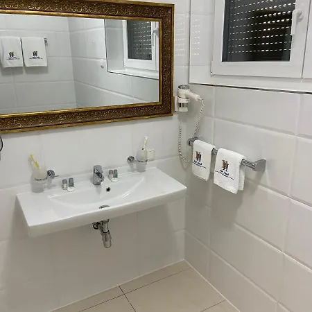 Restaurant Hesch فندق Gabersdorf