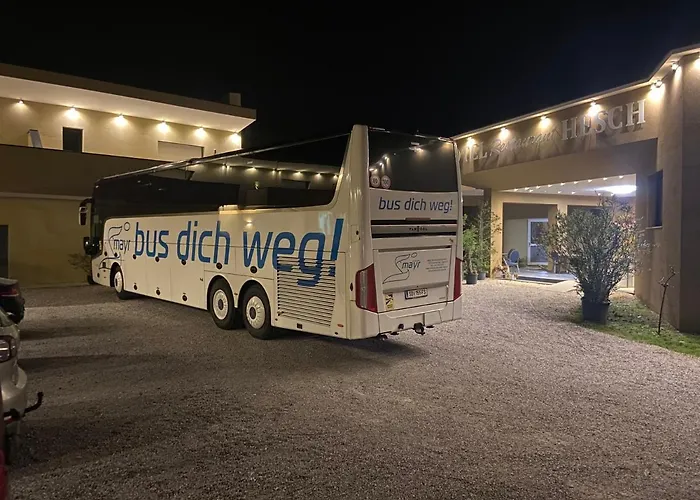 Restaurant Hesch فندق